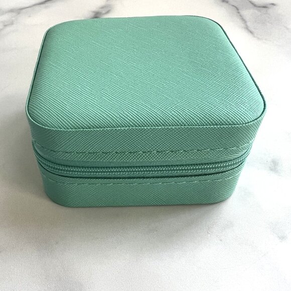 NEW Small Zippered Jewelry Box, Tiffany Blue/Turquoise - Picture 3 of 13